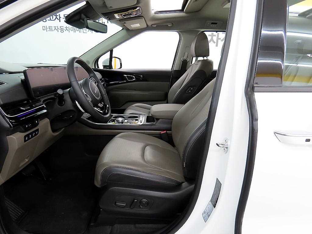 KIA Carnival - Vista 5