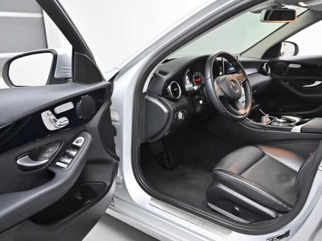 Mercedes Benz C Class - Vista 11