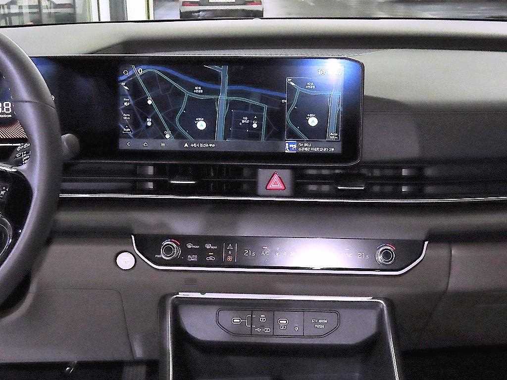 KIA Carnival - Vista 11