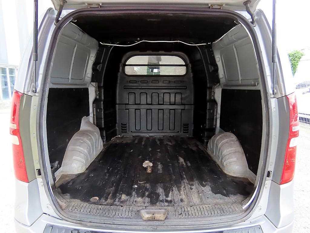 HYUNDAI Starex 2012 - Importación desde Corea - HF Imports Iquique - Foto 16