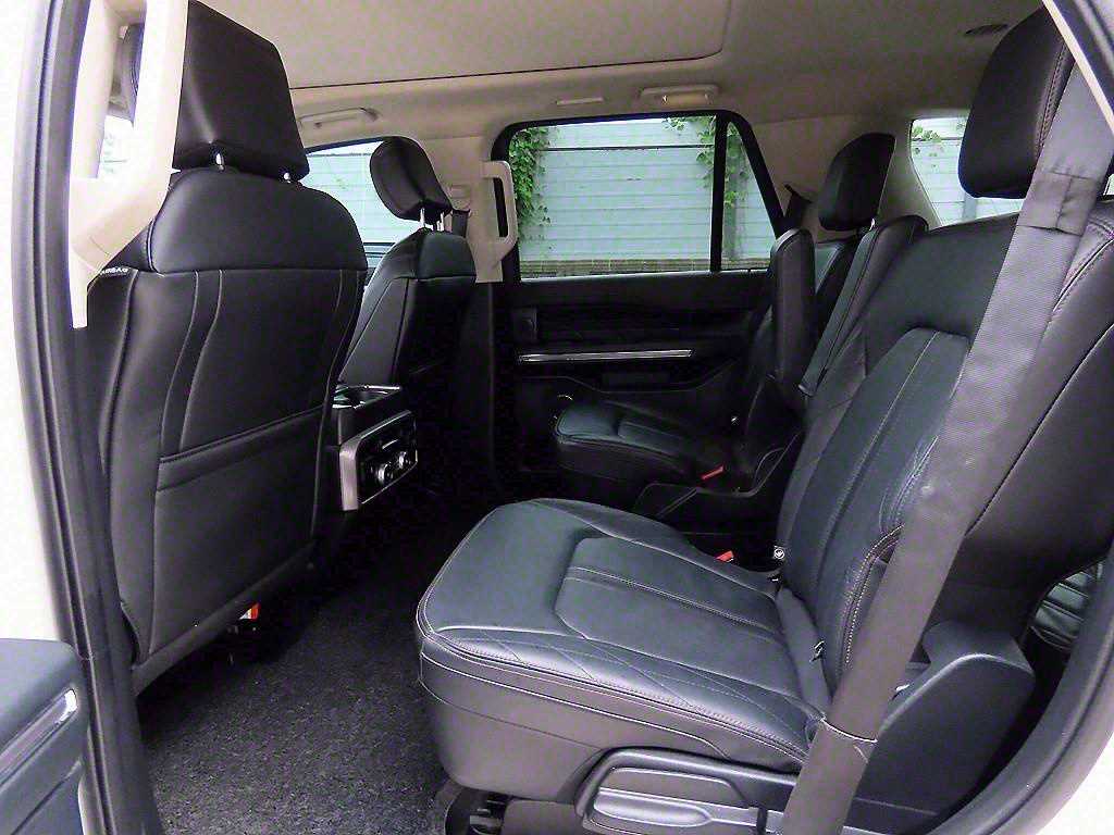 Ford Expedition - Vista 6