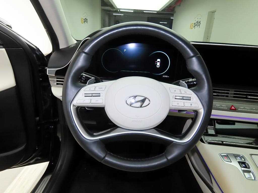 HYUNDAI Grandeur - Vista 8