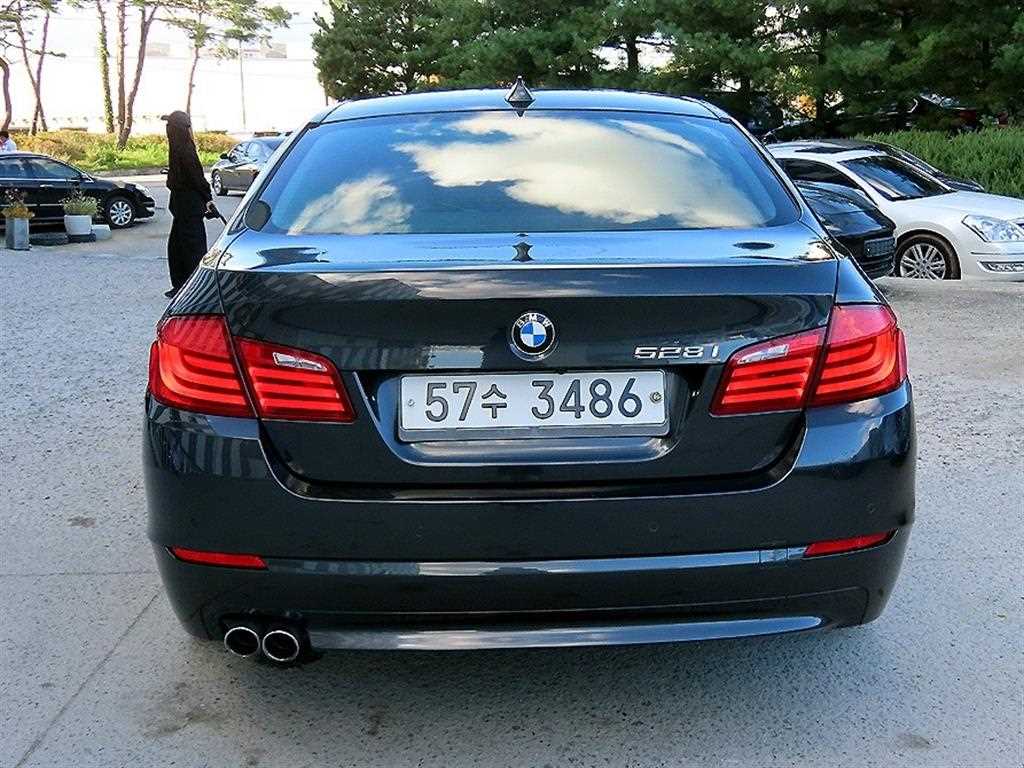 BMW 5 Series - Vista 4