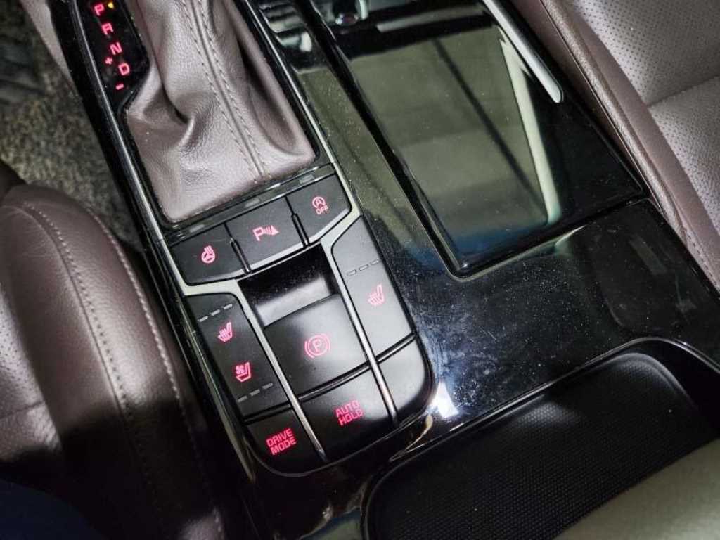 KIA K7 2017 Negro - Importación desde Corea - HF Imports Iquique - Foto 16