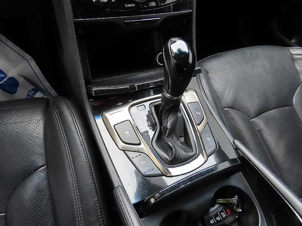 HYUNDAI Grandeur - Vista 10