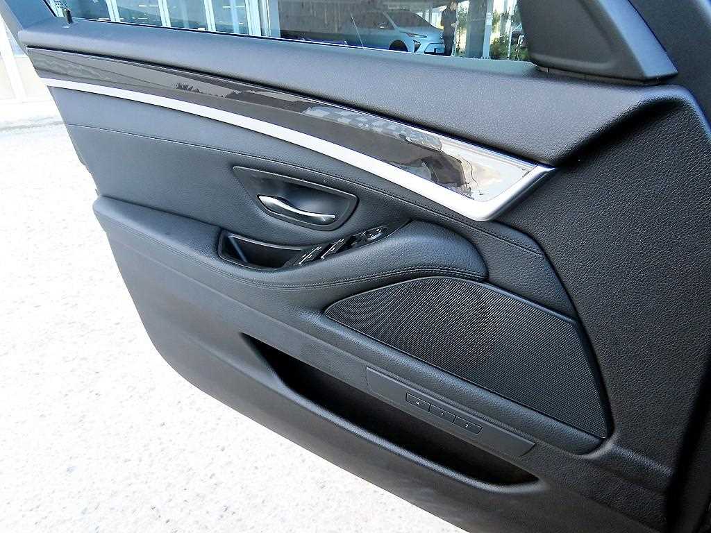 BMW 5 Series - Vista 12