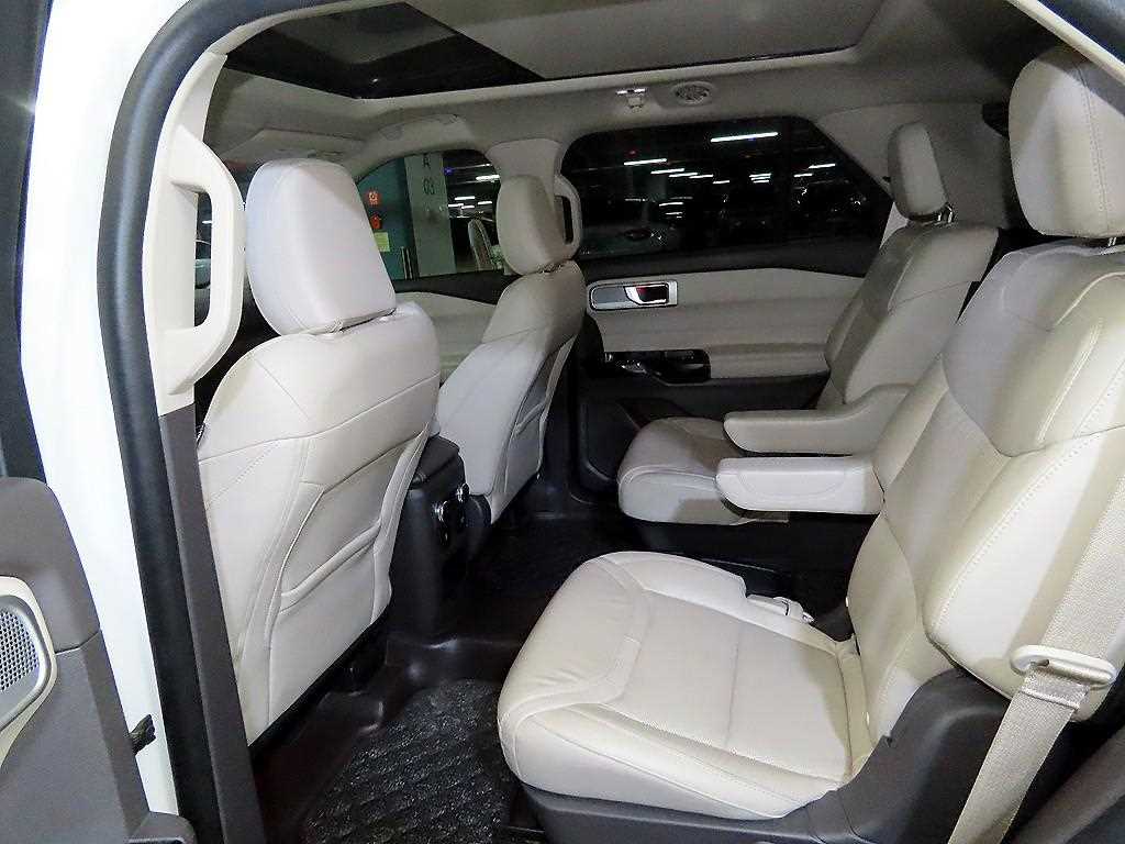 Ford Explorer - Vista 7