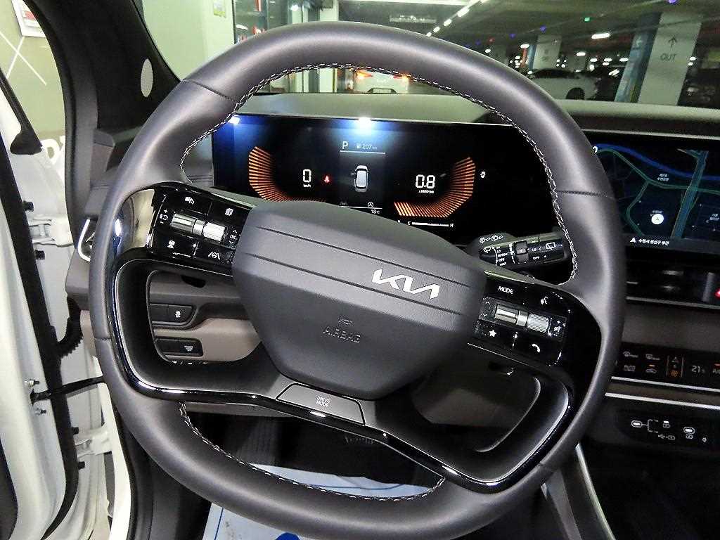 KIA Carnival - Vista 8