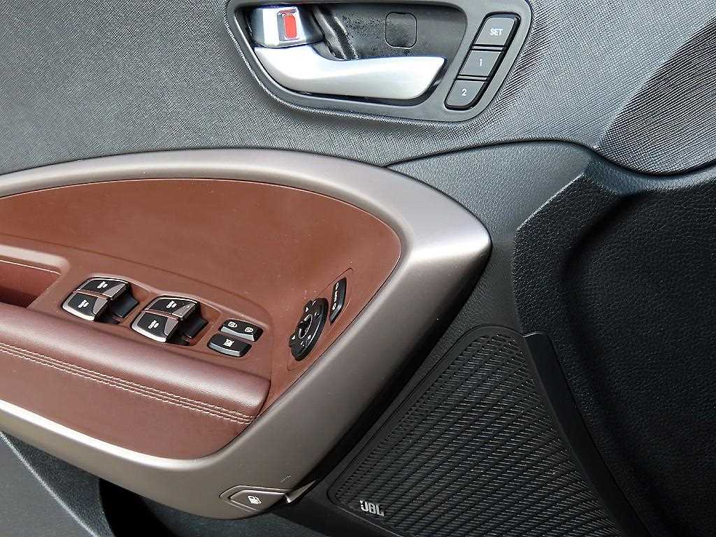 HYUNDAI Maxcruz - Vista 11