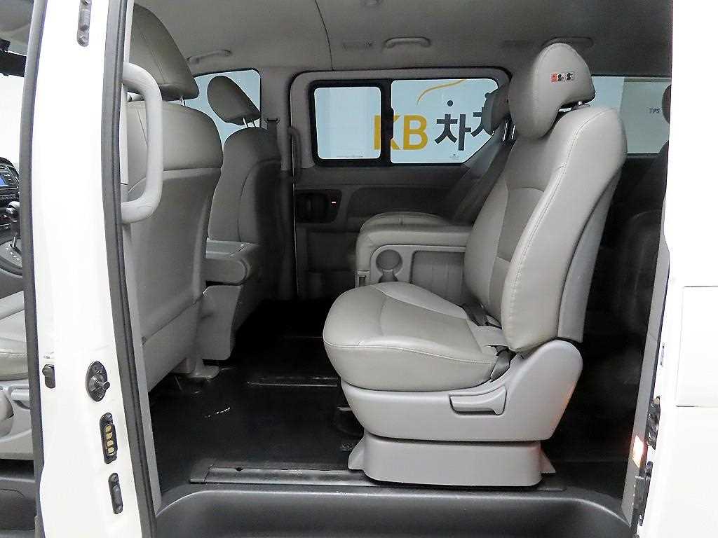 HYUNDAI Starex 2019 - Importación desde Corea - HF Imports Iquique - Foto 13