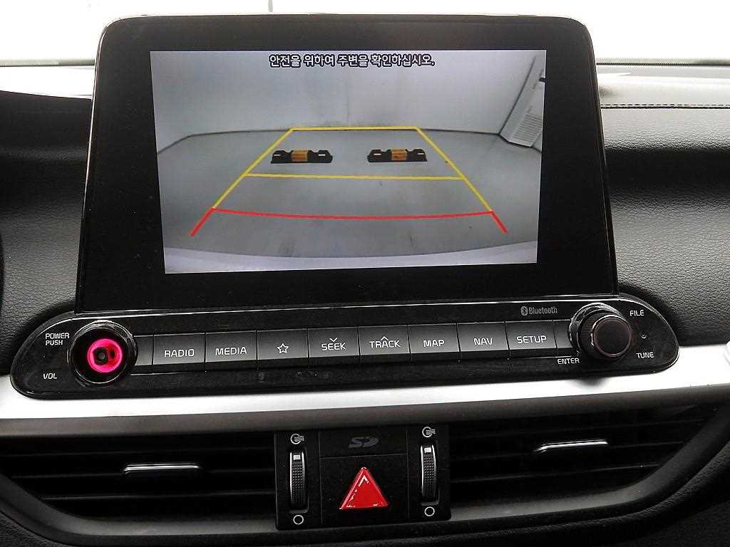 KIA K3 2019 Blanco - Importación desde Corea - HF Imports Iquique - Foto 13