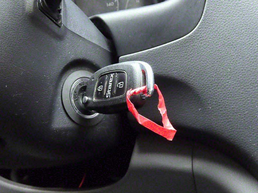 HYUNDAI Starex 2017 Amarillo - Importación desde Corea - HF Imports Iquique - Foto 16