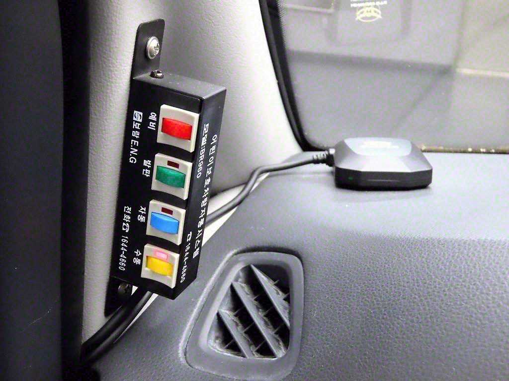 HYUNDAI Starex - Vista 12