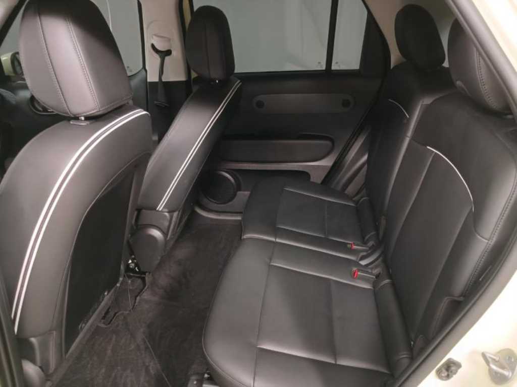 HYUNDAI Casper - Vista 8