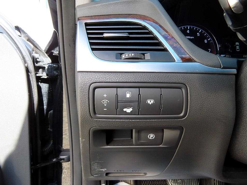 HYUNDAI Genesis 2016 Negro - Importación desde Corea - HF Imports Iquique - Foto 13