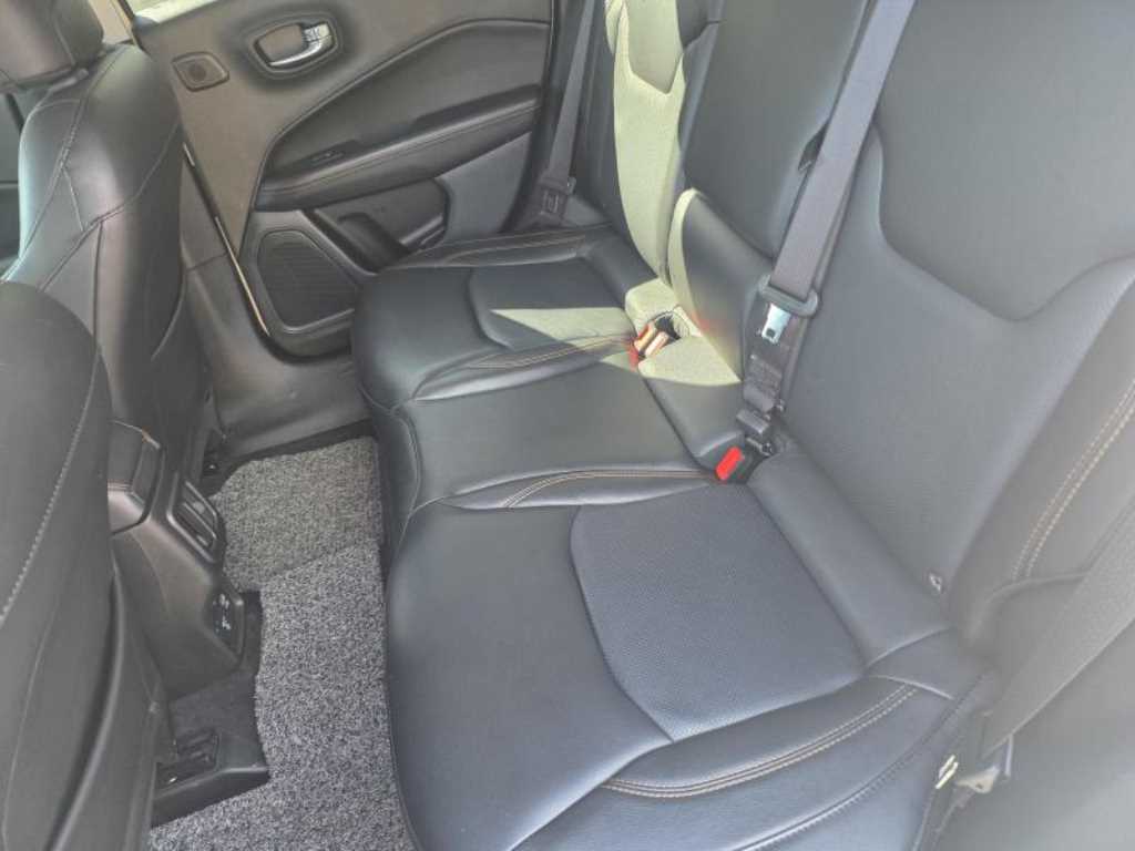Jeep Compass - Vista 8