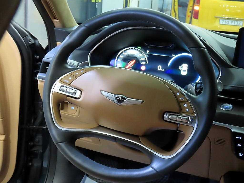 Genesis G80 - Vista 8