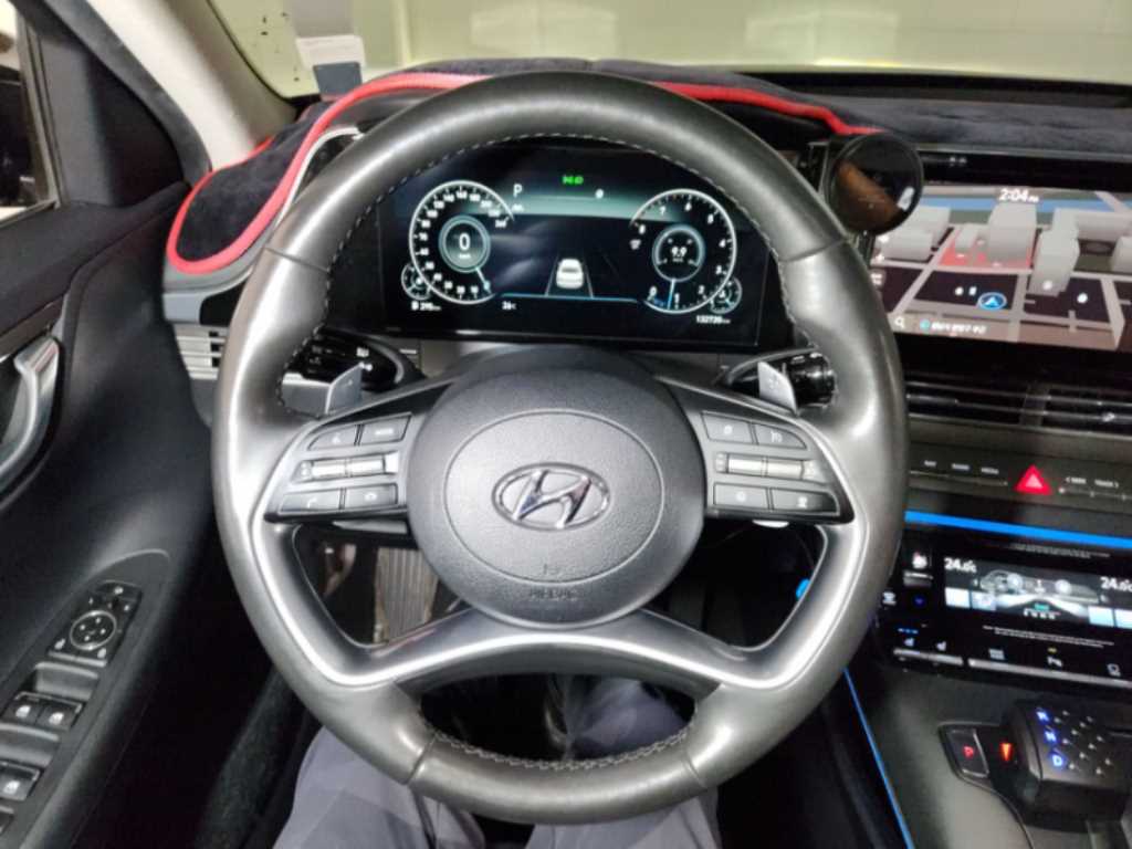 HYUNDAI Grandeur - Vista 5