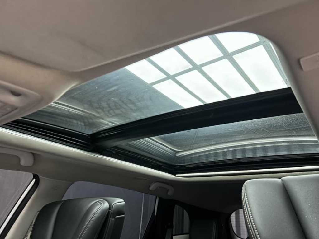 SAMSUNG QM6 - Vista 12