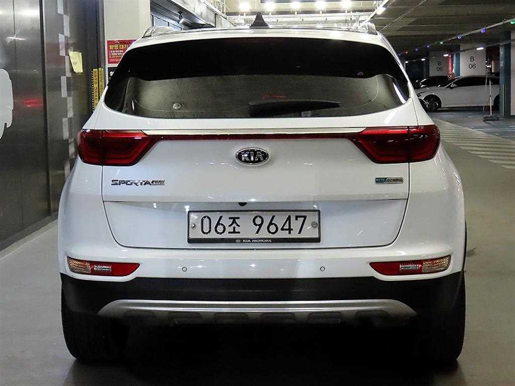 KIA Sportage - Vista 5