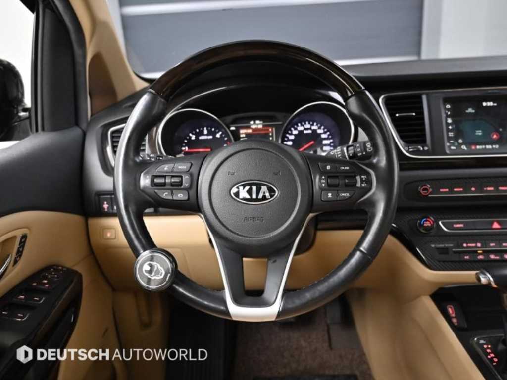 KIA Carnival 2019 Negro - Importación desde Corea - HF Imports Iquique - Foto 13