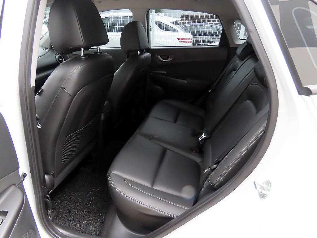 HYUNDAI Kona - Vista 6