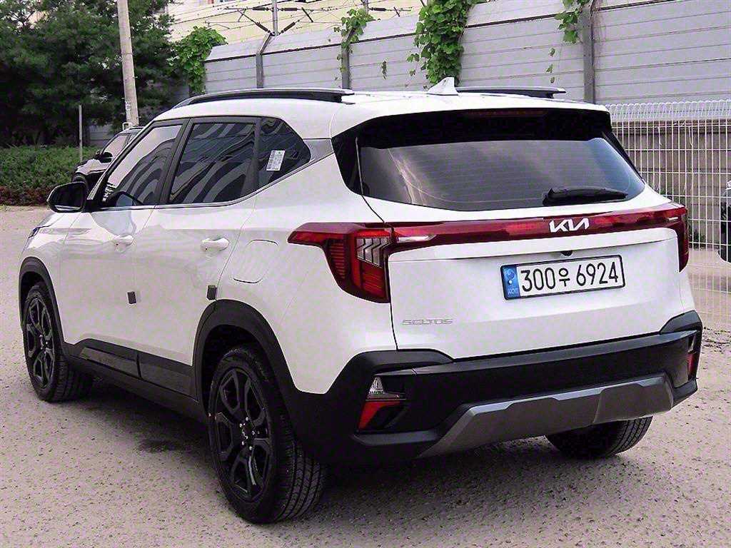 KIA Seltos - Vista 3