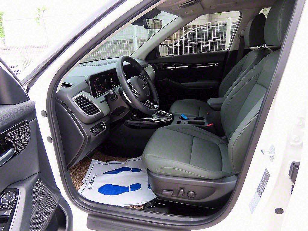 KIA Seltos - Vista 5