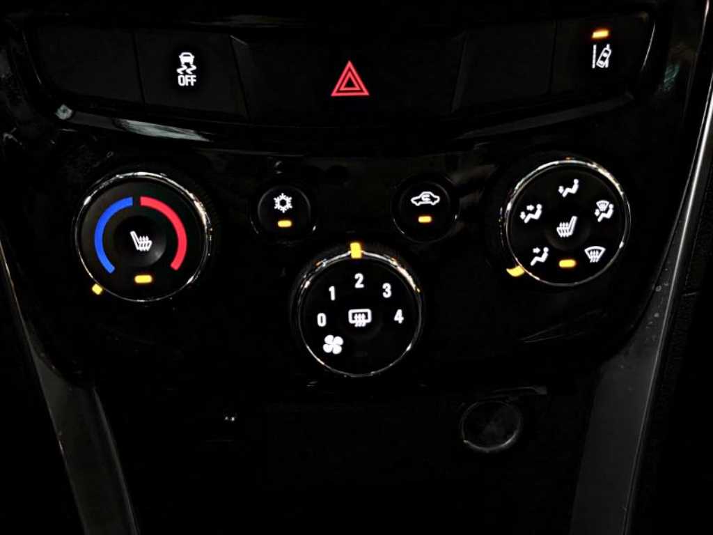 Chevrolet Trax 2019 Blanco - Importación desde Corea - HF Imports Iquique - Foto 17