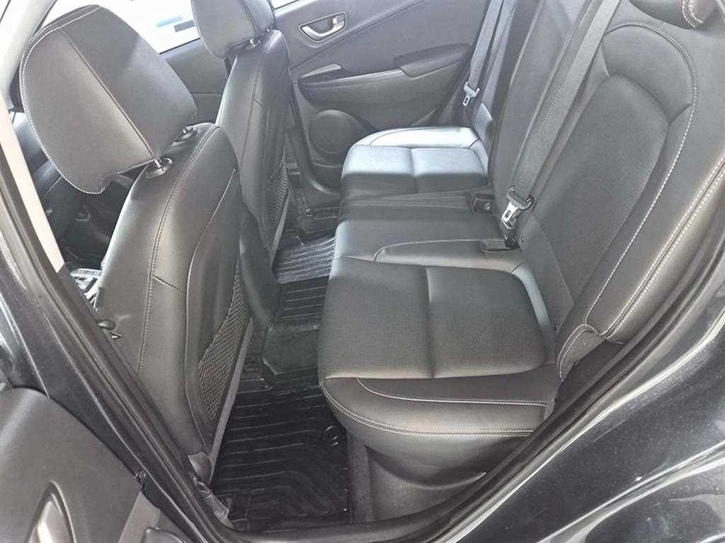 HYUNDAI Kona - Vista 7