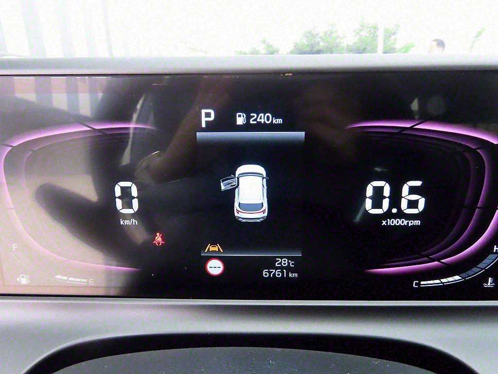 KIA Seltos - Vista 9