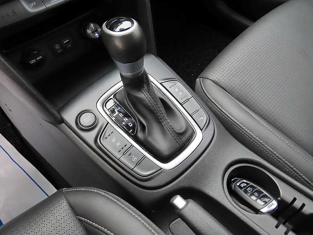 HYUNDAI Kona - Vista 10