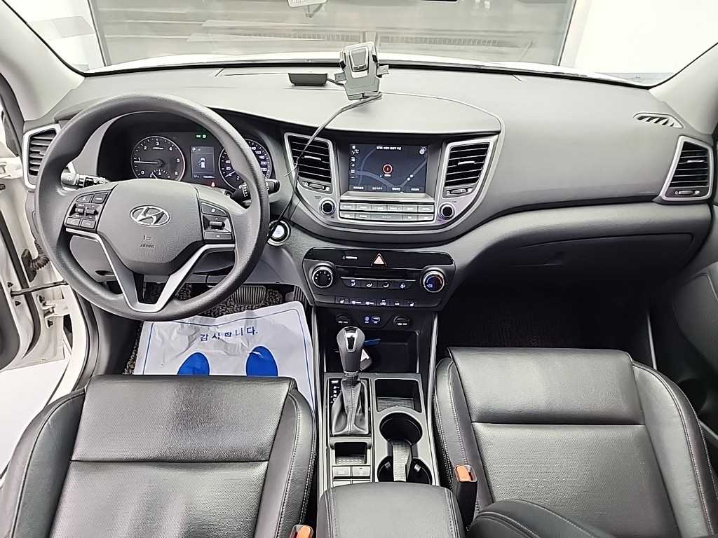 HYUNDAI Tucson - Vista 7