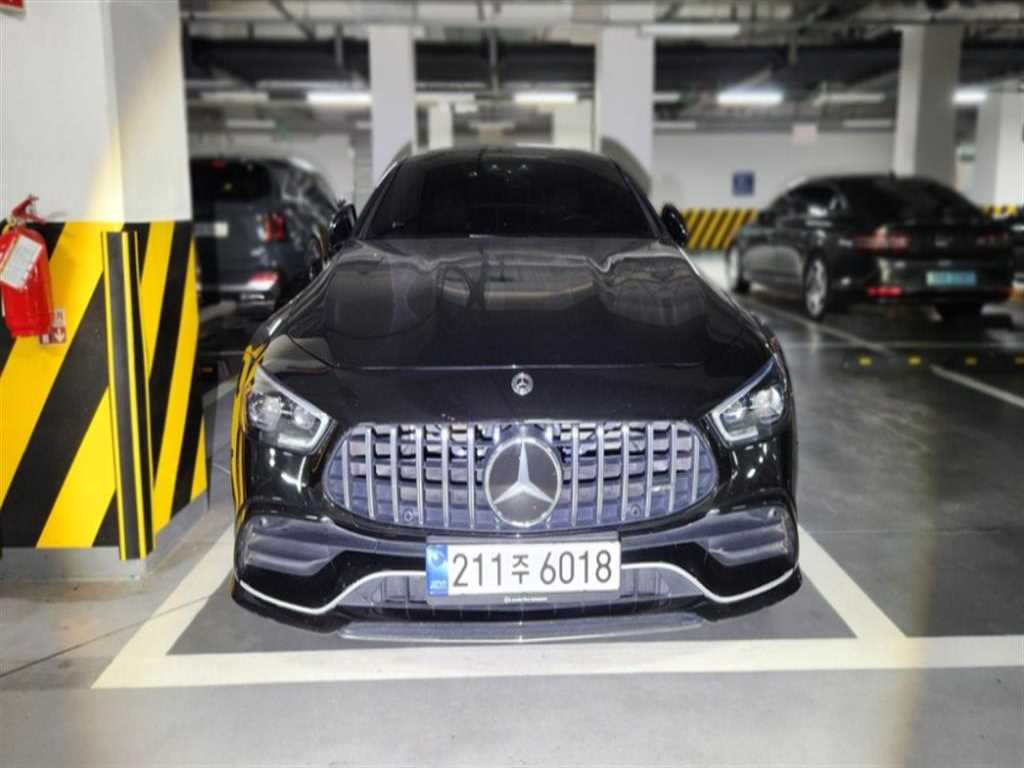 Mercedes Benz AMG GT