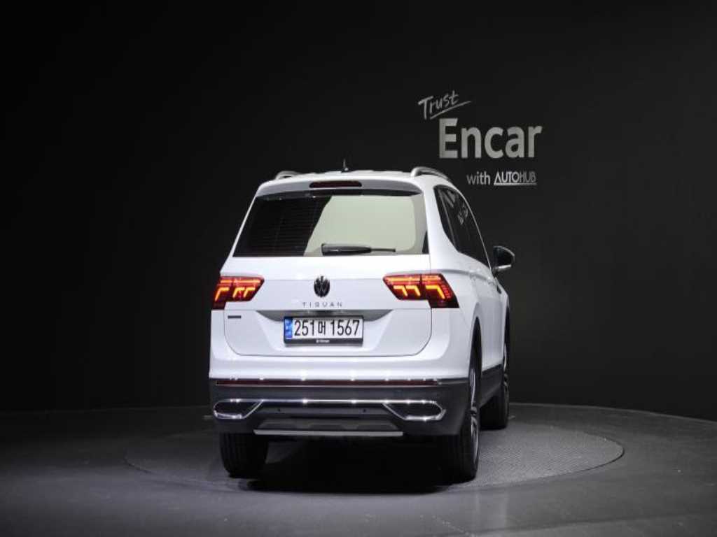 Volkswagen Tiguan - Vista 4