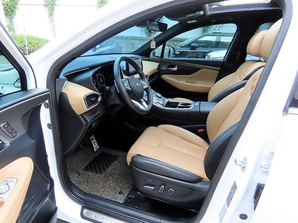 HYUNDAI Santa Fe - Vista 5
