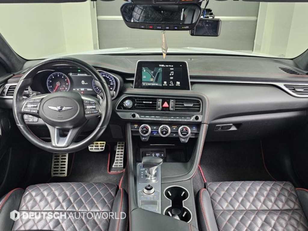 Genesis G70 - Vista 7