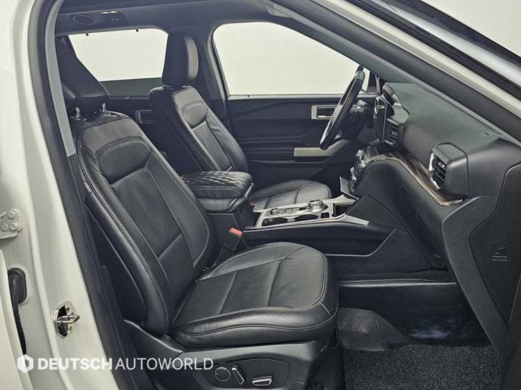 Ford Explorer - Vista 10