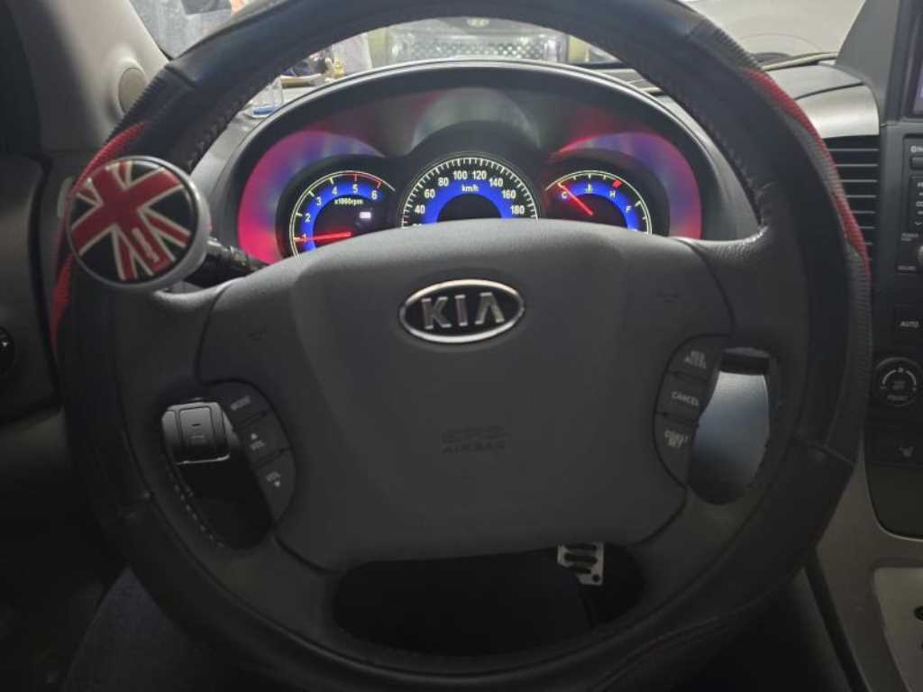 KIA Carnival - Vista 2