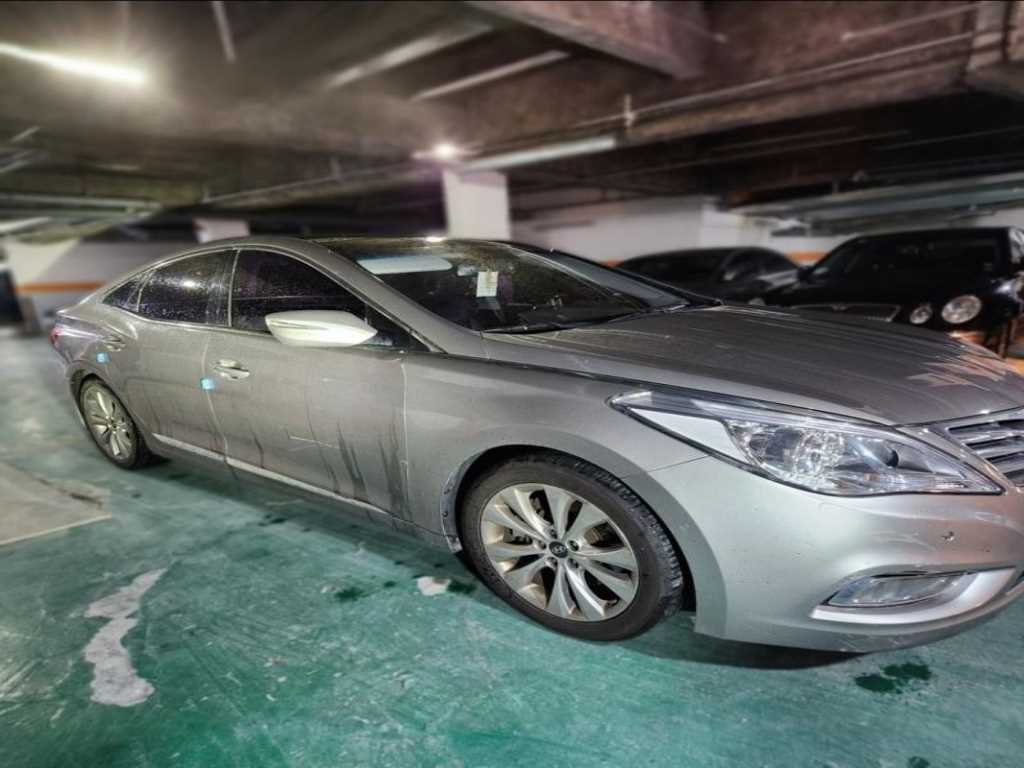 HYUNDAI Grandeur - Vista 3