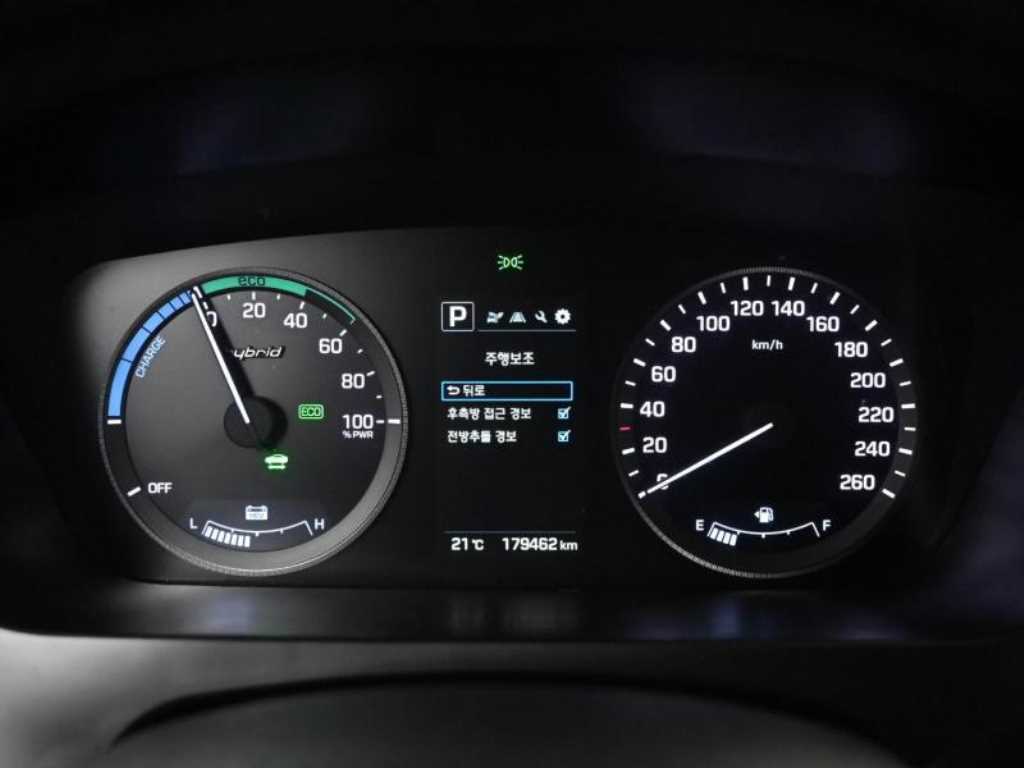 HYUNDAI Sonata - Vista 8