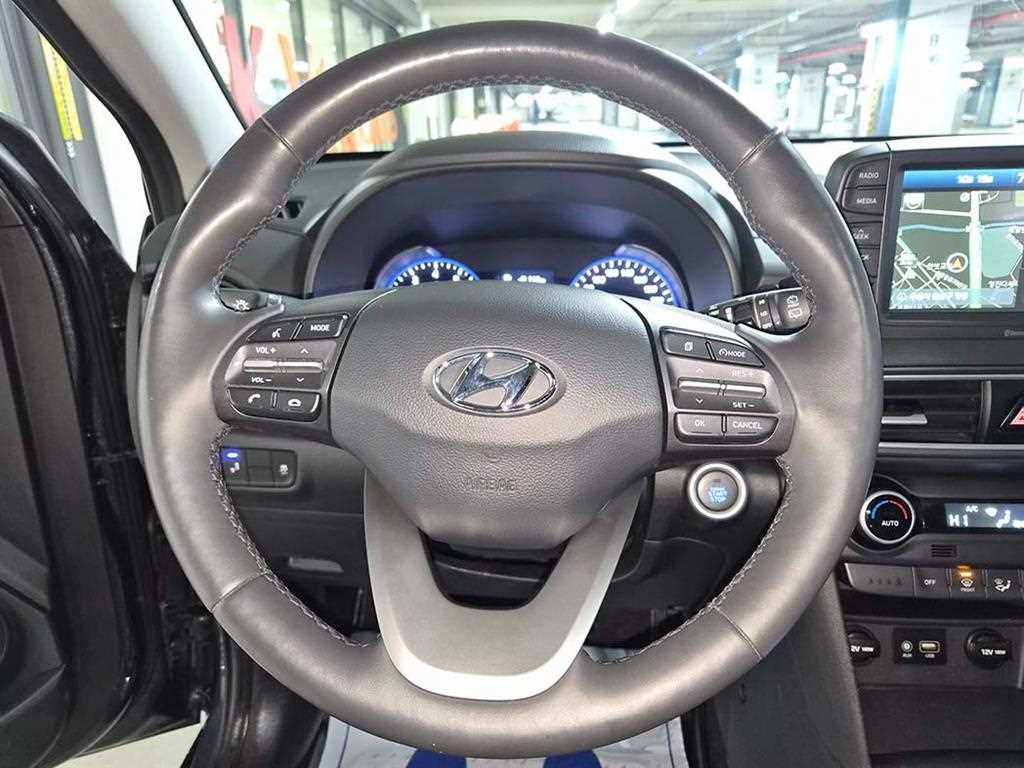 HYUNDAI Kona - Vista 9