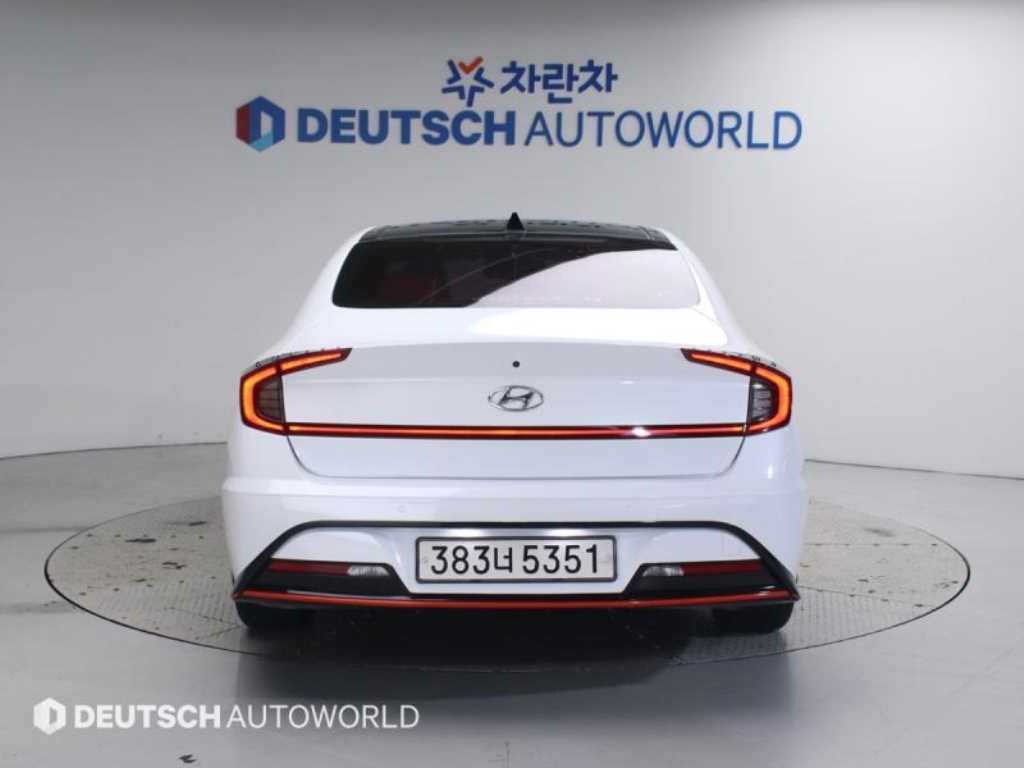 HYUNDAI Sonata - Vista 4