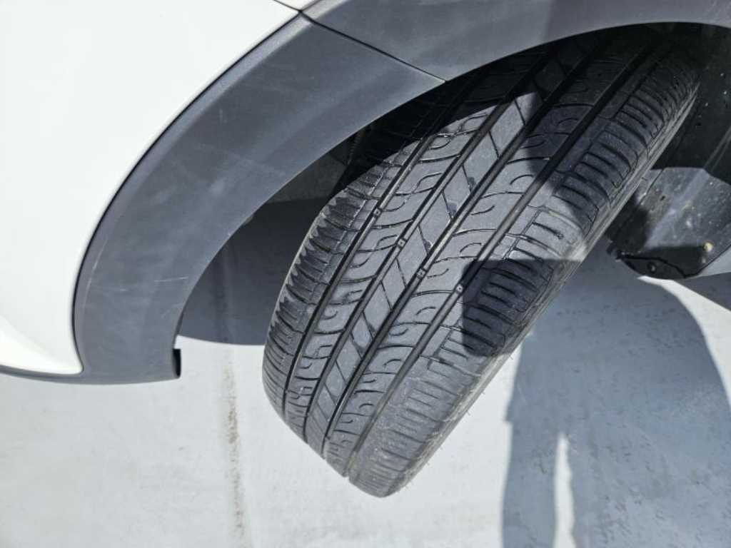 KIA Stonic - Vista 6