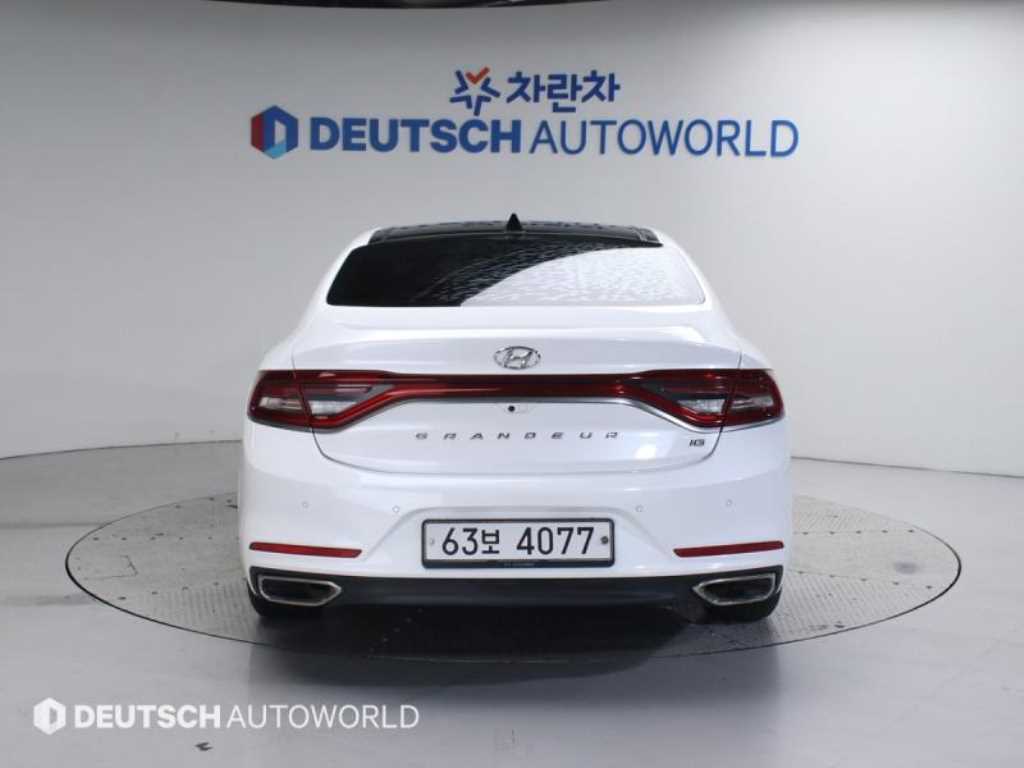 HYUNDAI Grandeur - Vista 4