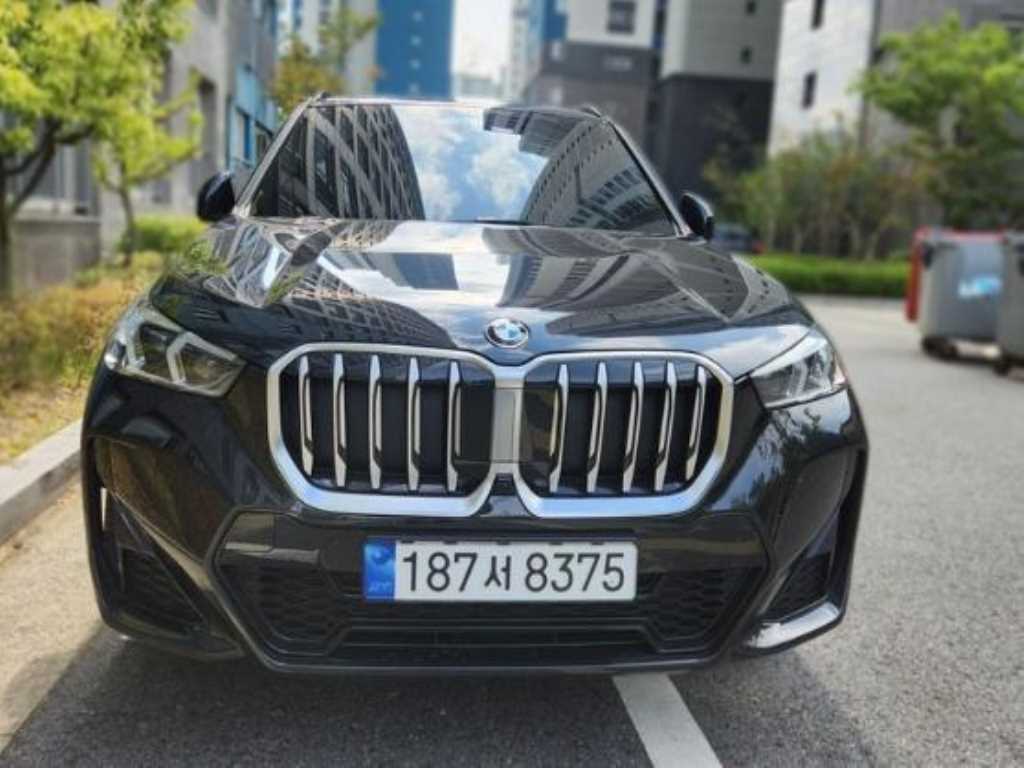 BMW X1 2024 Negro - Importación desde Corea - HF Imports Iquique - Foto 1