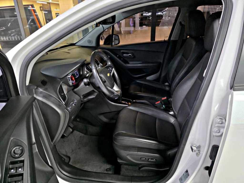 Chevrolet Trax - Vista 7