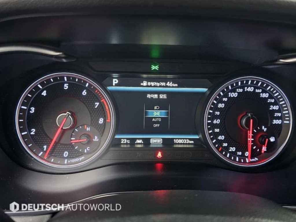 Genesis G70 - Vista 8