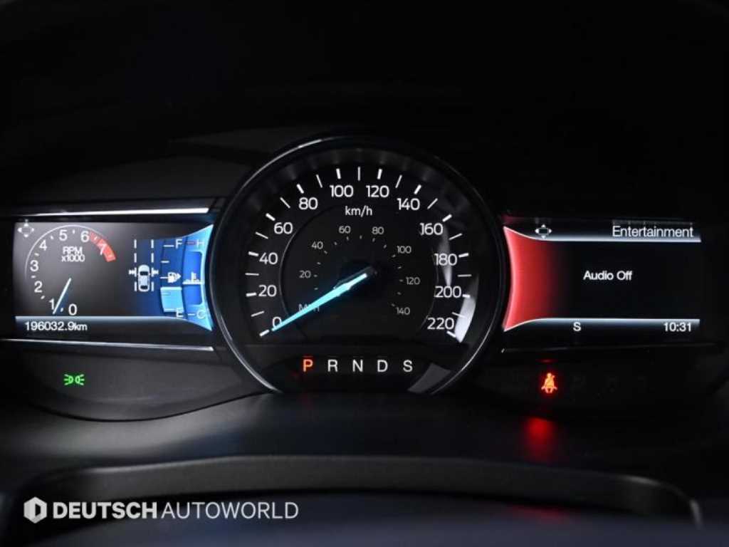 Ford Explorer - Vista 8