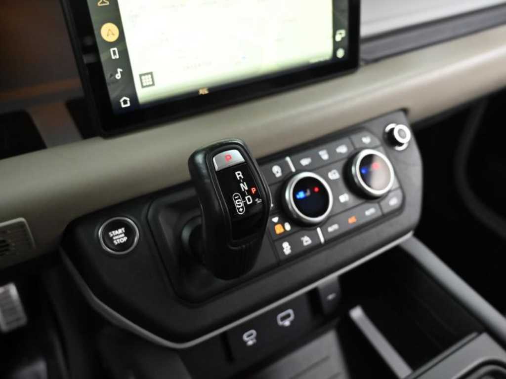 Land Rover Defender - Vista 9